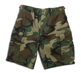 MMB US Shorts, Woodland, produktbillede i camouflage mønster.