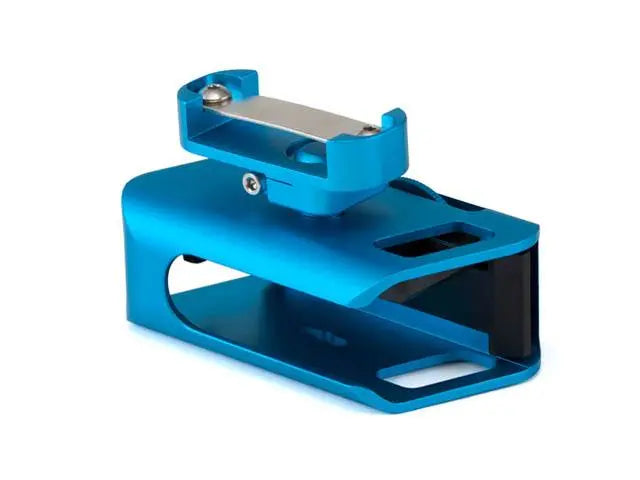 Blå AIP aluminium magasinholder til G17 pistol, vist fra siden.