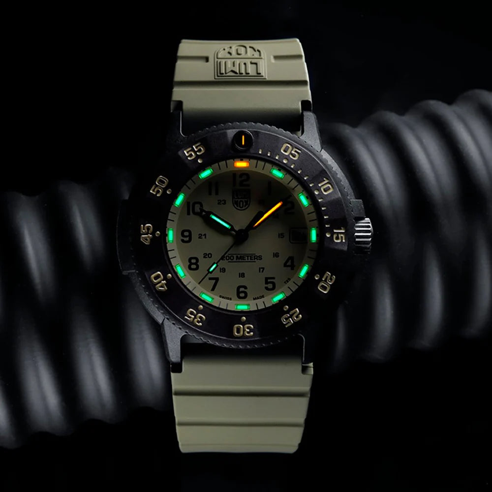 Luminox Navy Seal Beige, 43 mm Luminox