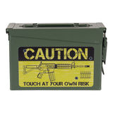 101 Inc Ammobox cal. 30 i militærgrøn med CAUTION-advarsel og rifleskildring.